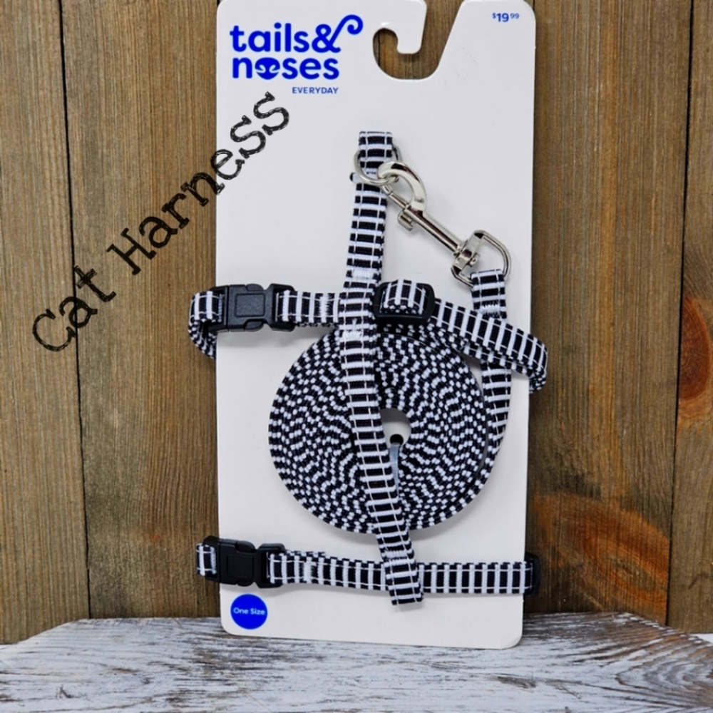 Tails & Noses Black and White Cat Harness New